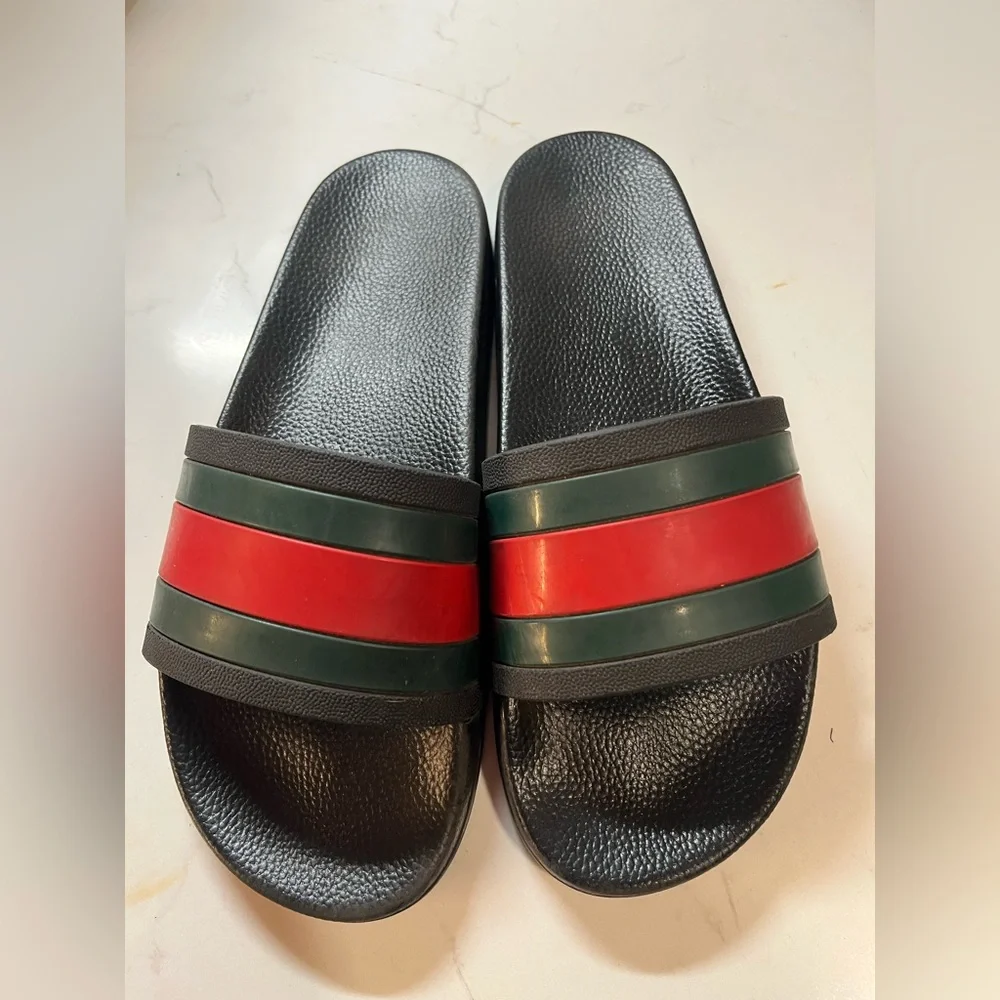 Stylish Black Slides with Red and Green Stripes - Picture 1 of 8